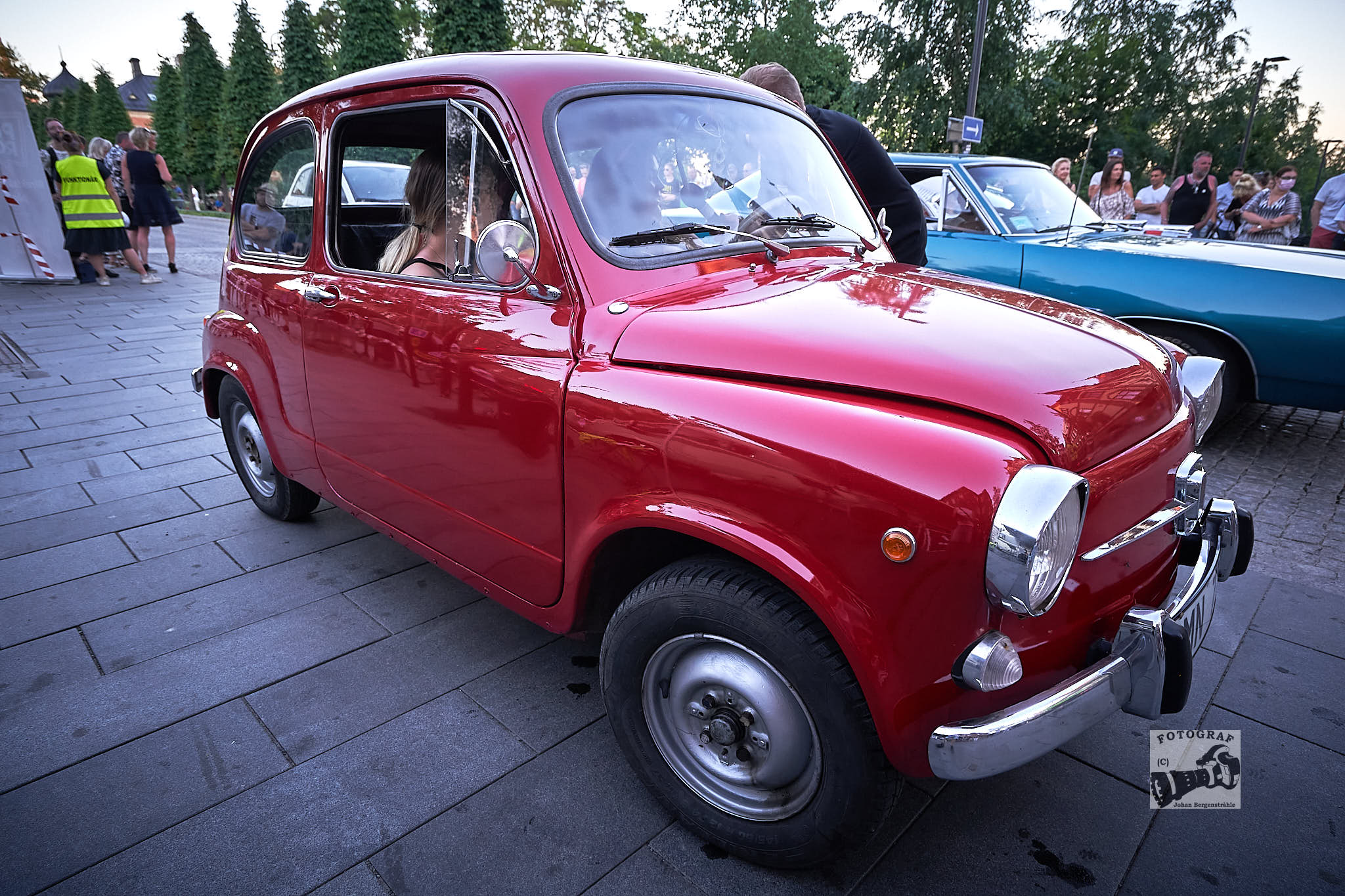 A7304402