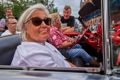 A7305713-